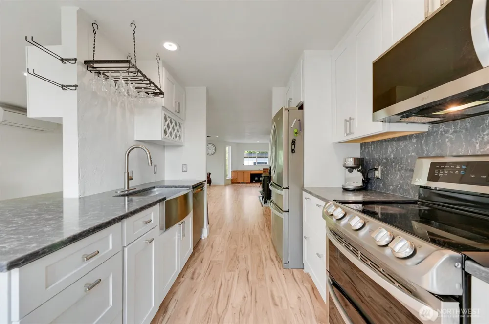 196 Nolton Road Nordland, WA 98358