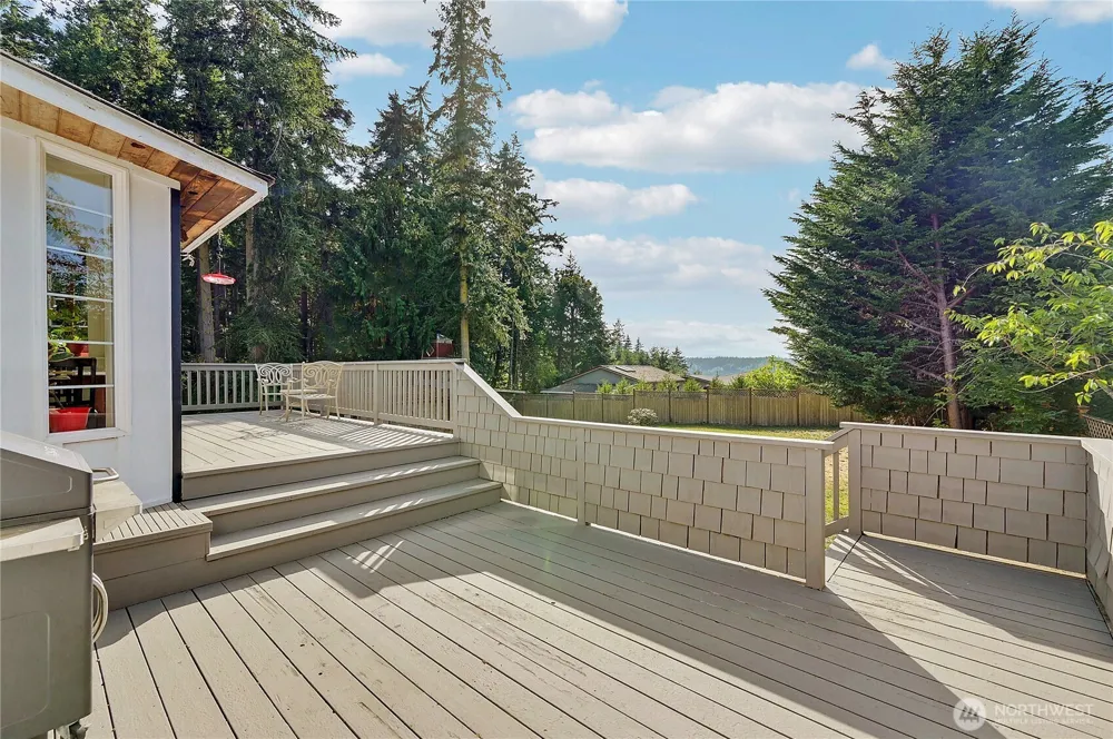 196 Nolton Road Nordland, WA 98358