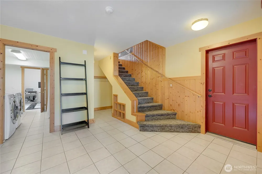 196 Nolton Road Nordland, WA 98358