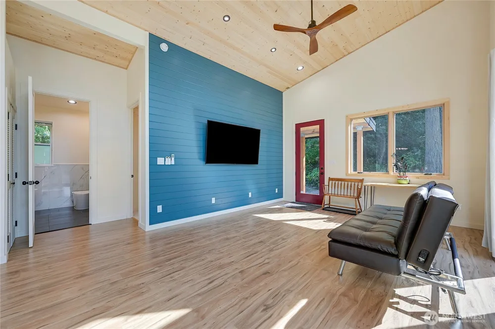 196 Nolton Road Nordland, WA 98358