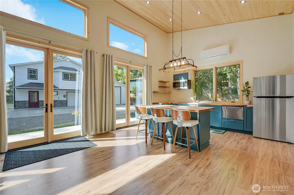 196 Nolton Road Nordland, WA 98358