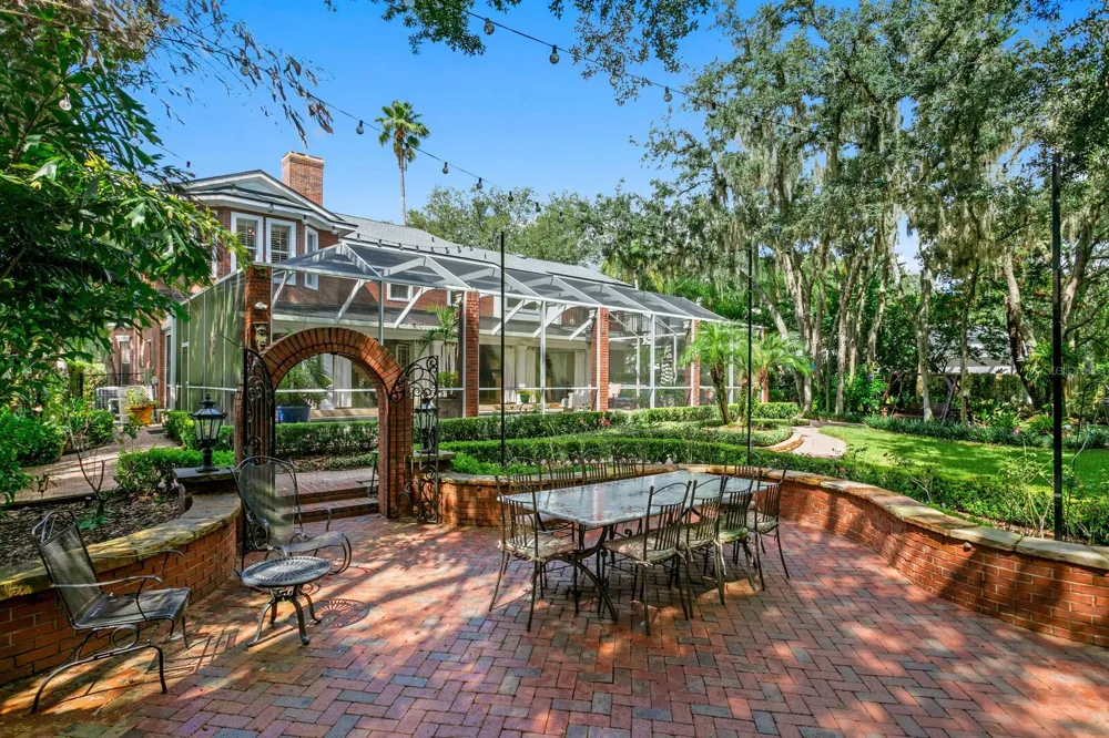 15307 EATON COURT Tampa, FL 33647