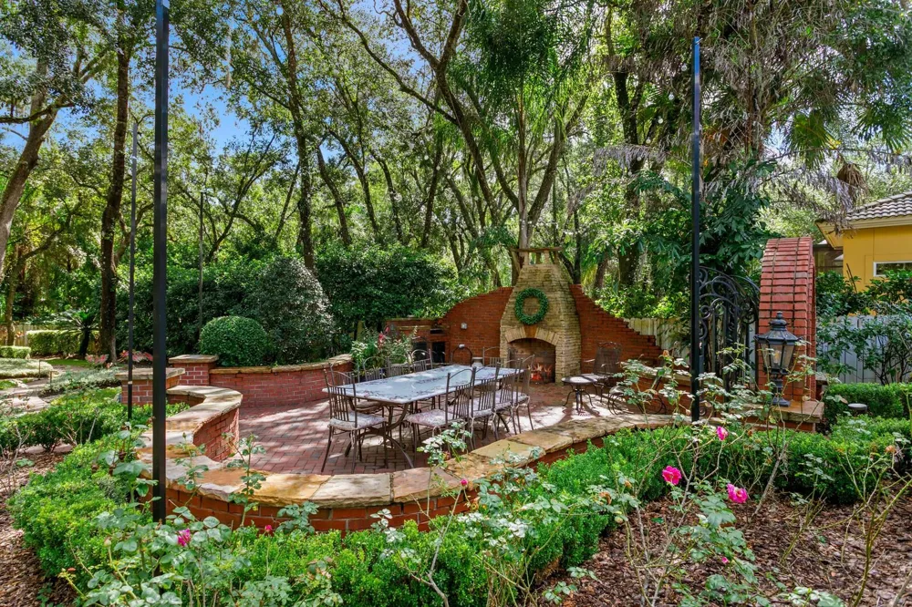 15307 EATON COURT Tampa, FL 33647