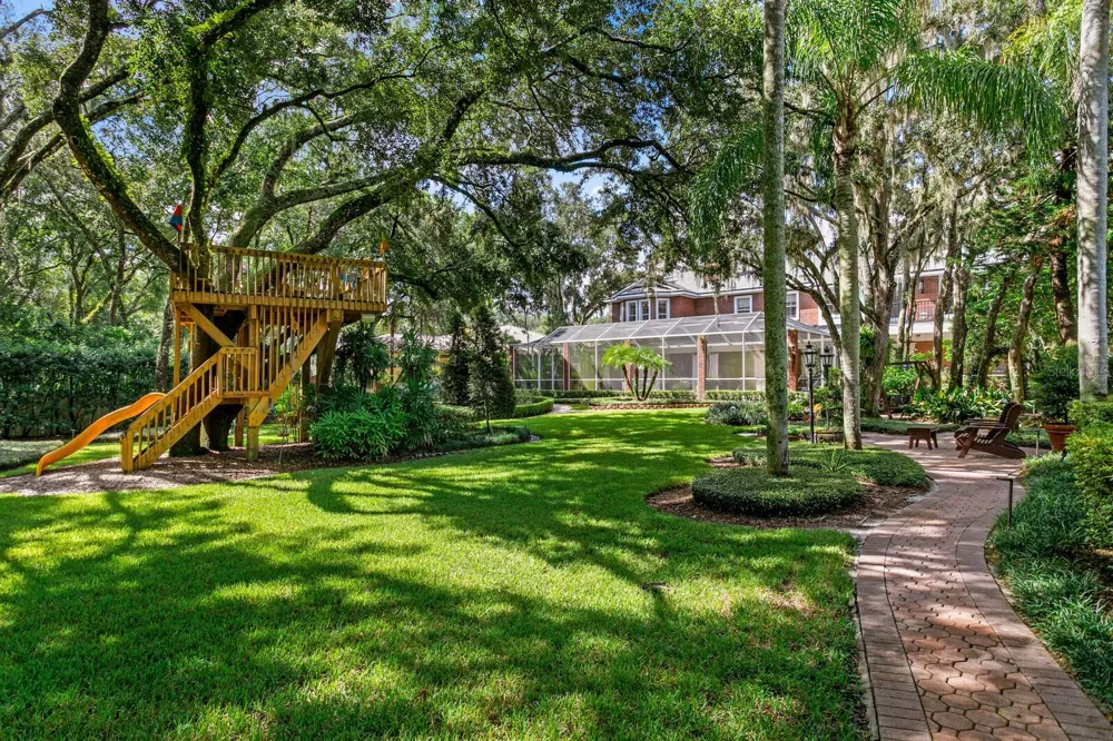 15307 EATON COURT Tampa, FL 33647