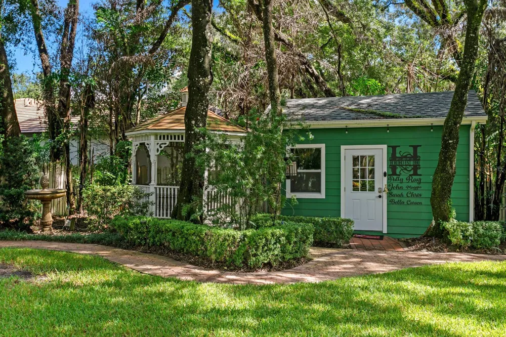 15307 EATON COURT Tampa, FL 33647