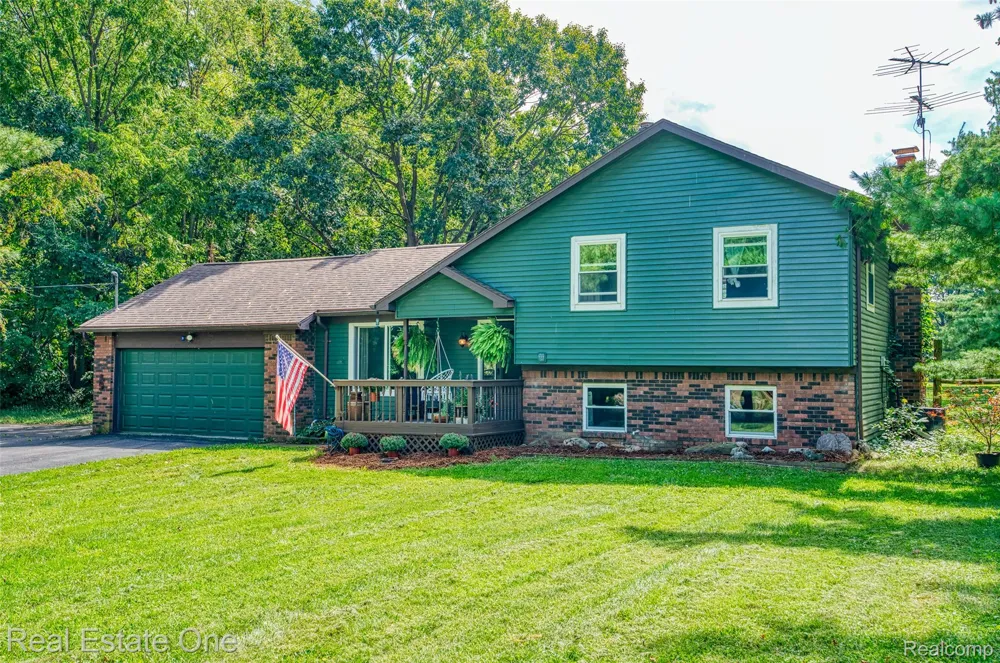 5130 Iosco Road White Oak Township, MI 48892