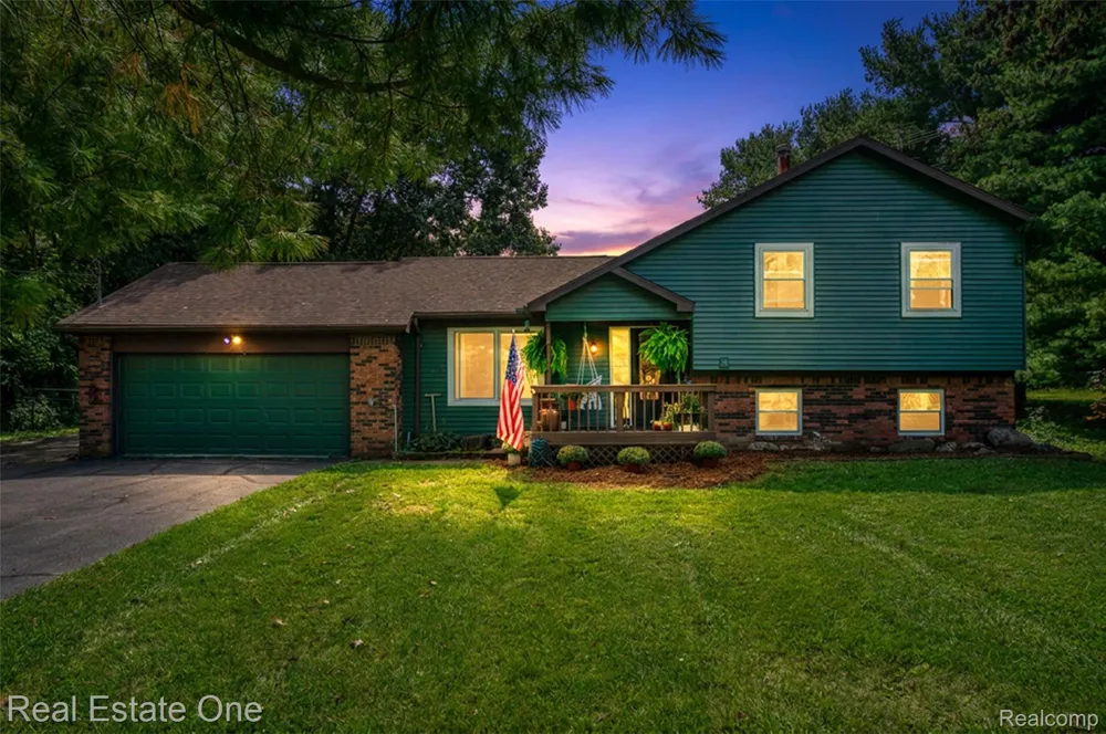 5130 Iosco Road White Oak Township, MI 48892