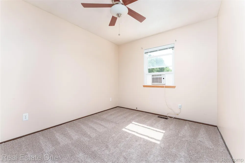 5130 Iosco Road White Oak Township, MI 48892