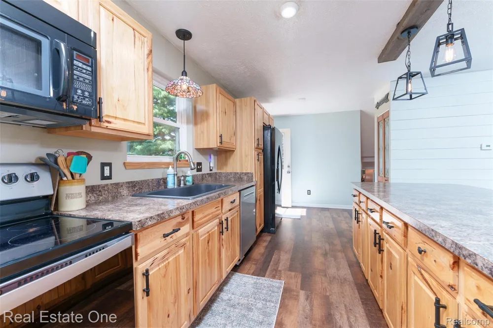5130 Iosco Road White Oak Township, MI 48892