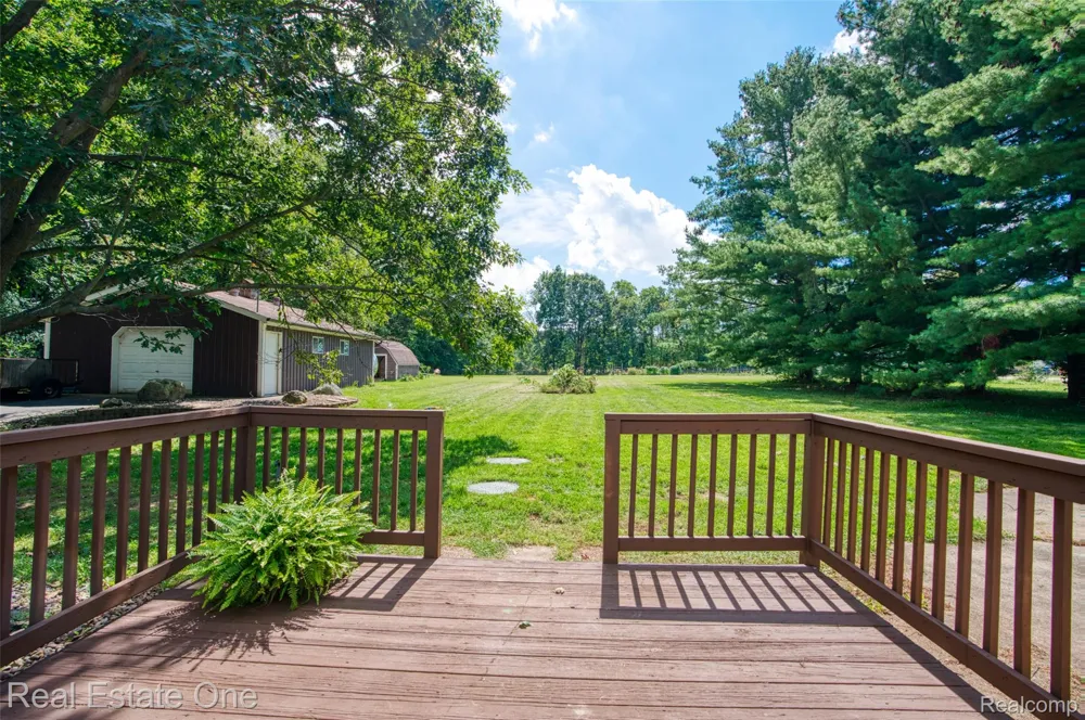 5130 Iosco Road White Oak Township, MI 48892