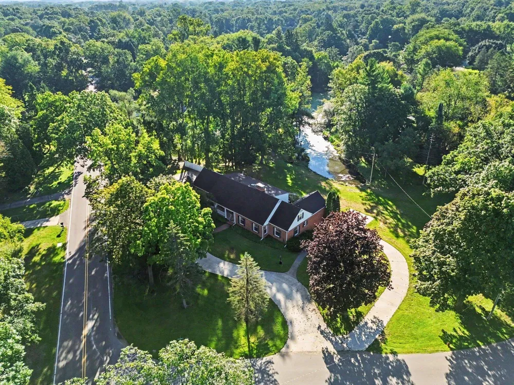 1337 Badgley Road Summit Township, MI 49203