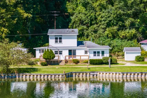 2351 Bristol Lake Road