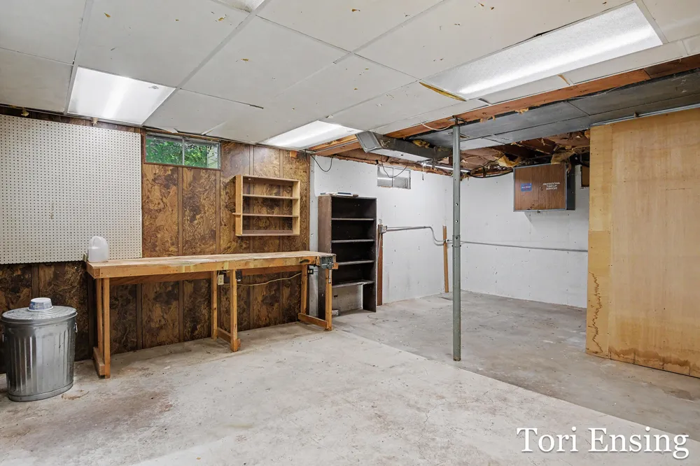 9054 Baker Road Eureka Township, MI 48838