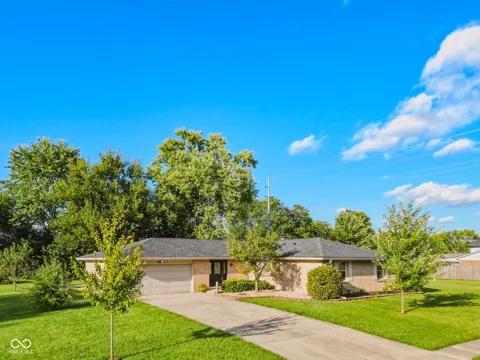 4860 Woodcrest Drive