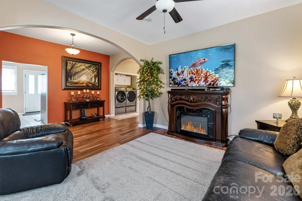448 1st Street SW Hickory, NC 28602