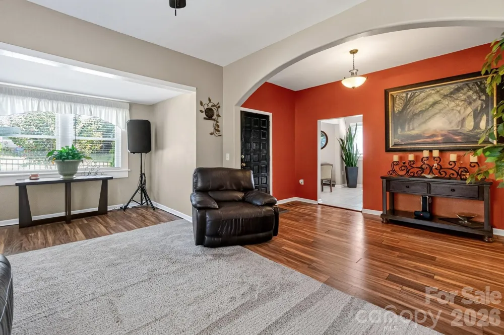 448 1st Street SW Hickory, NC 28602