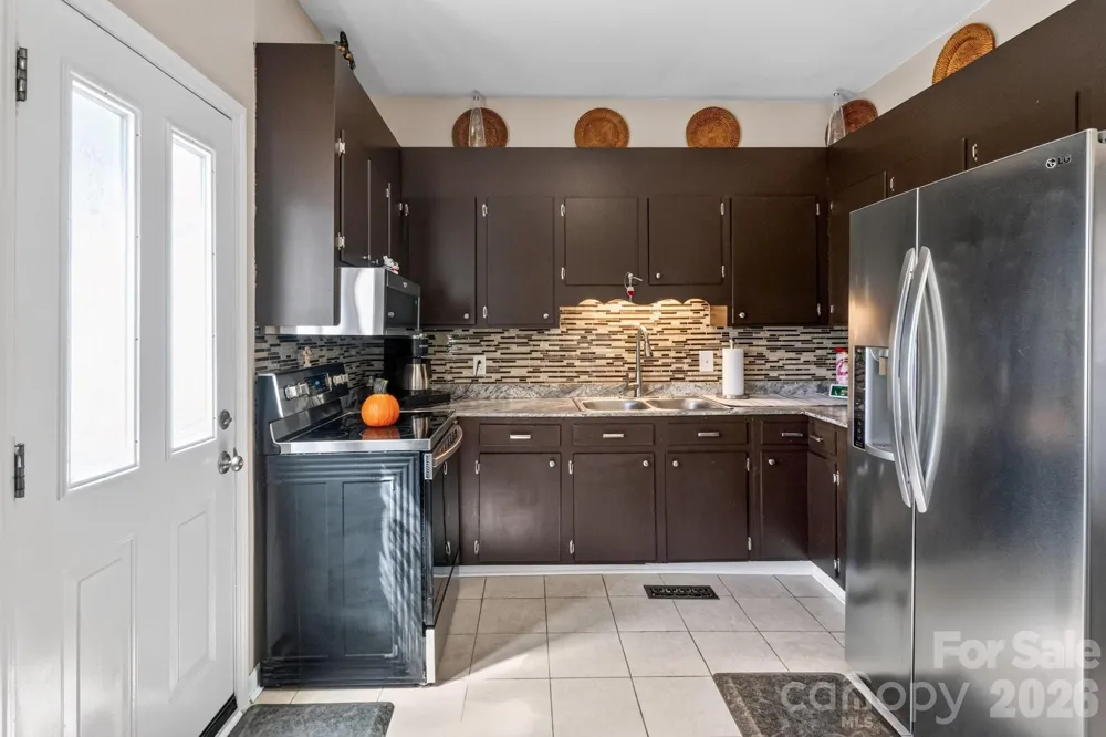 448 1st Street SW Hickory, NC 28602