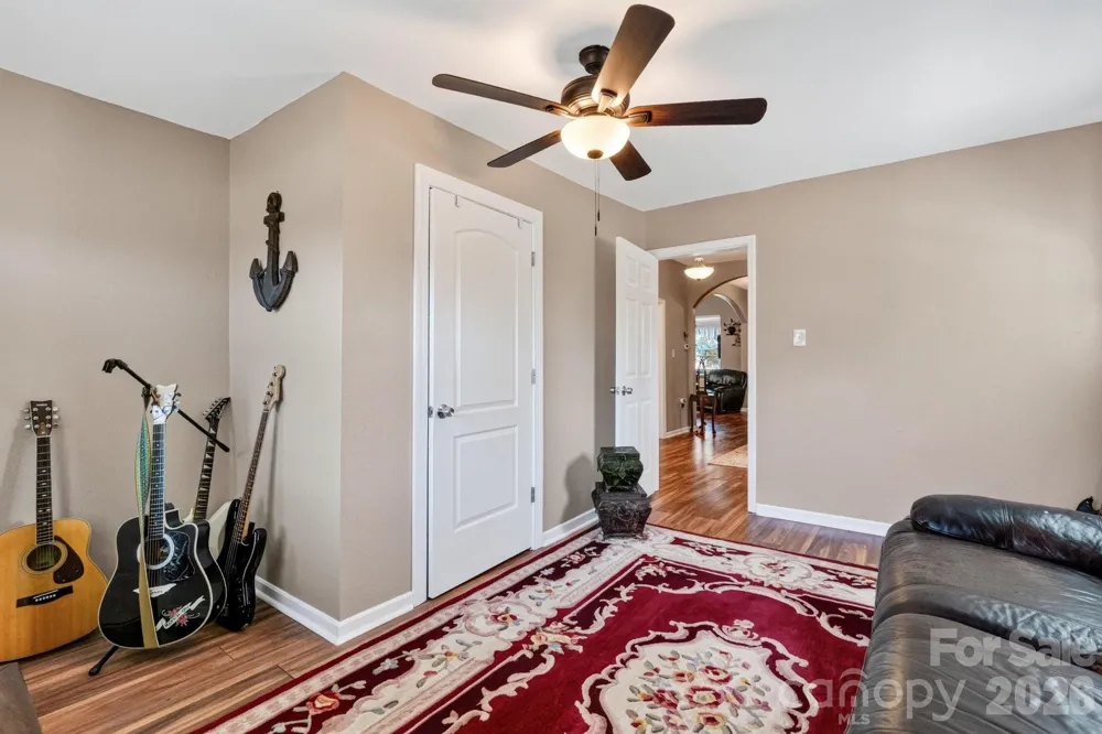 448 1st Street SW Hickory, NC 28602