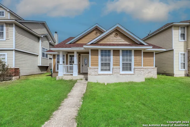 5835 MIDCROWN DR San Antonio, TX 78218