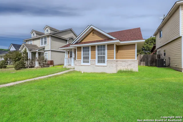 5835 MIDCROWN DR San Antonio, TX 78218
