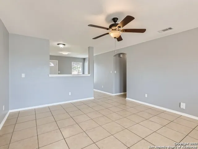 5835 MIDCROWN DR San Antonio, TX 78218