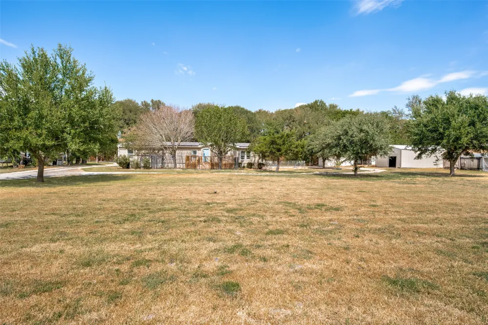 1433 Cowan Road Celina, TX 75009