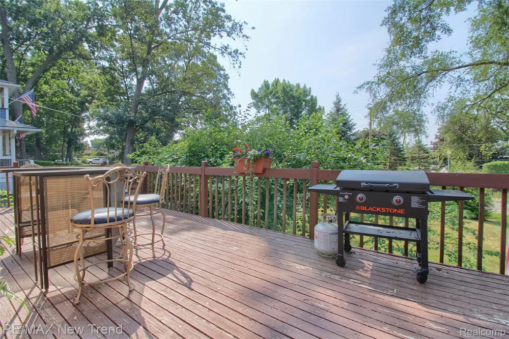2475 Jackson Boulevard Highland Charter Township, MI 48356