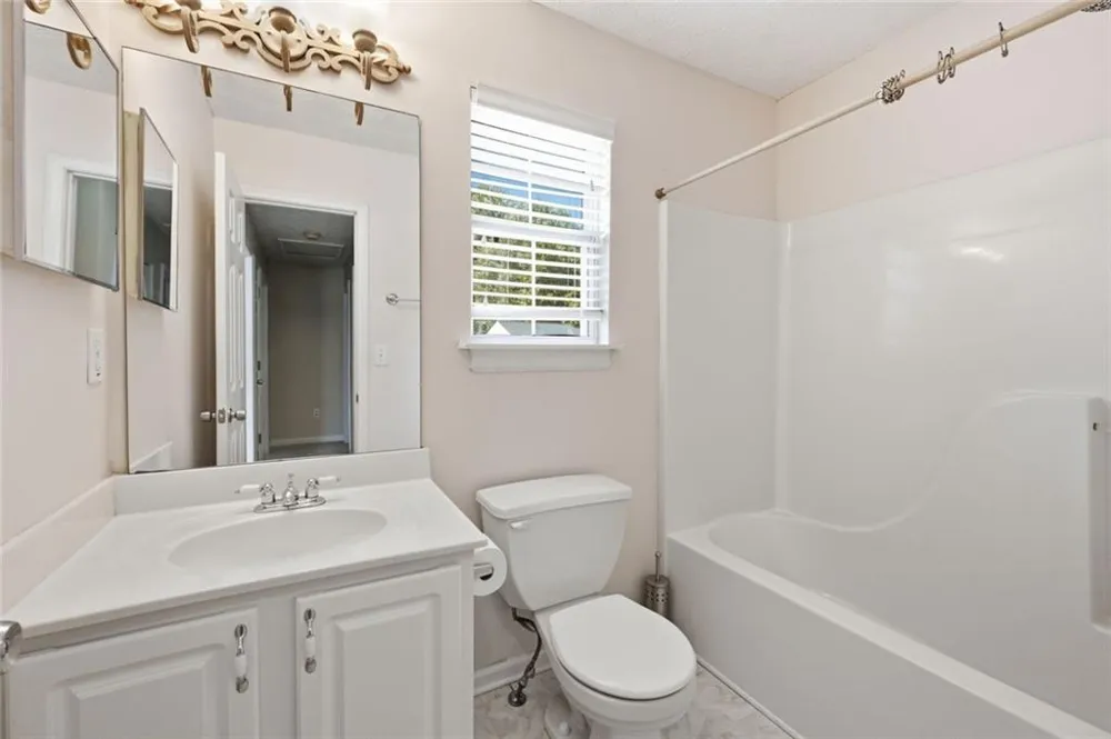 3279 Benthollow Lane Duluth, GA 30096