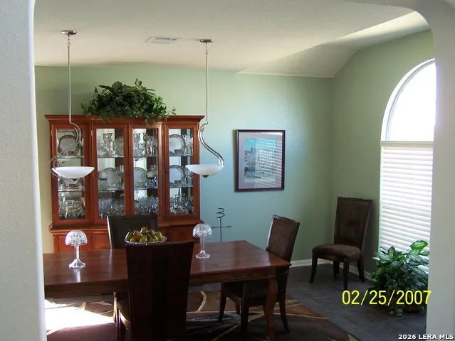 8206 Piney Wood Run San Antonio, TX 78255