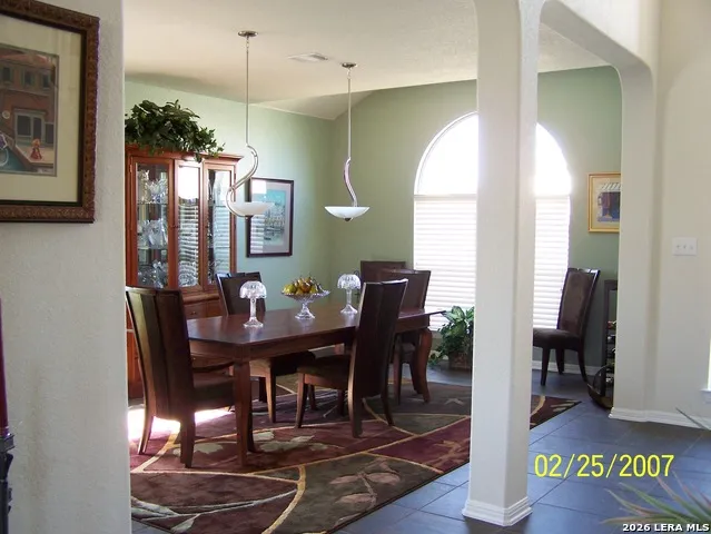 8206 Piney Wood Run San Antonio, TX 78255
