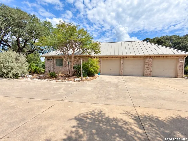 26017 LEWIS RANCH RD New Braunfels, TX 78132