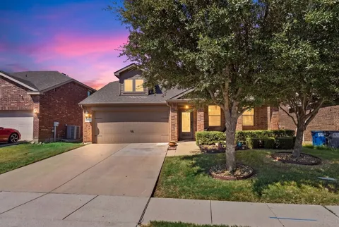 2102 Meadow View Drive