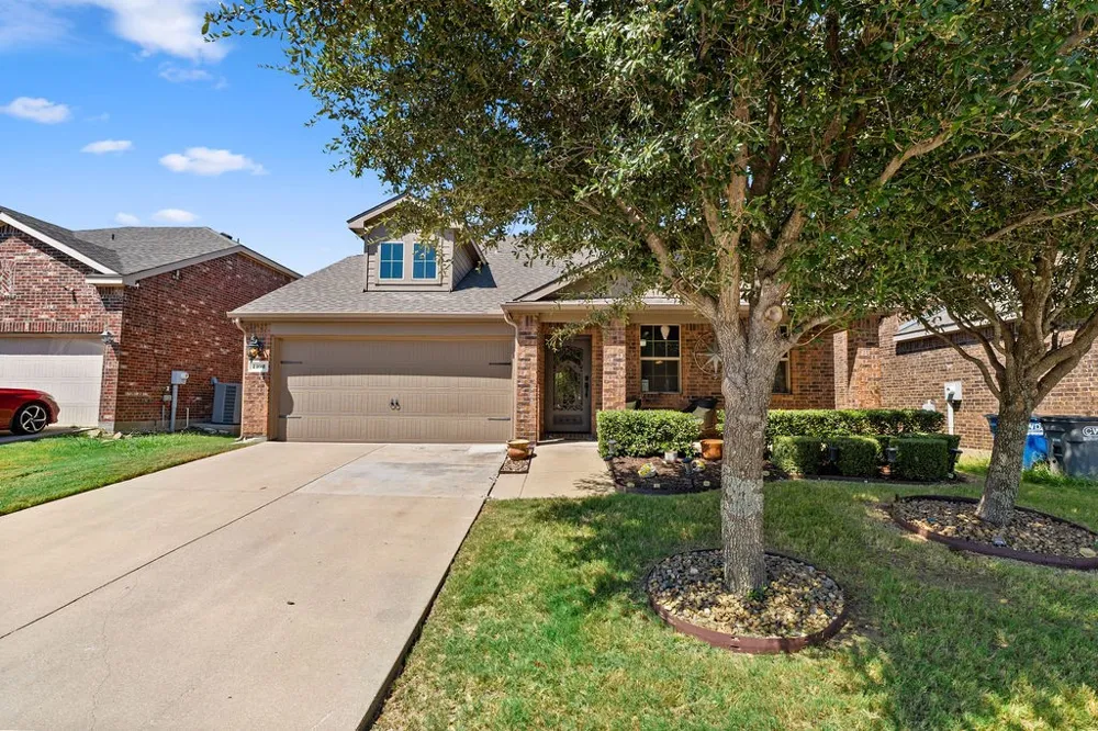 2102 Meadow View Drive Princeton, TX 75407