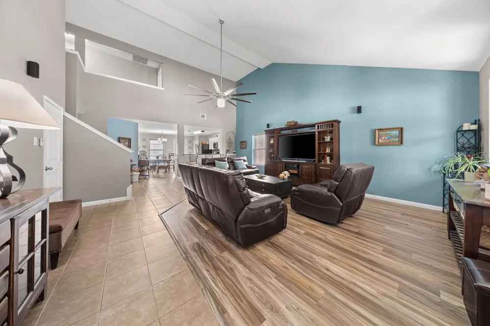 2102 Meadow View Drive Princeton, TX 75407