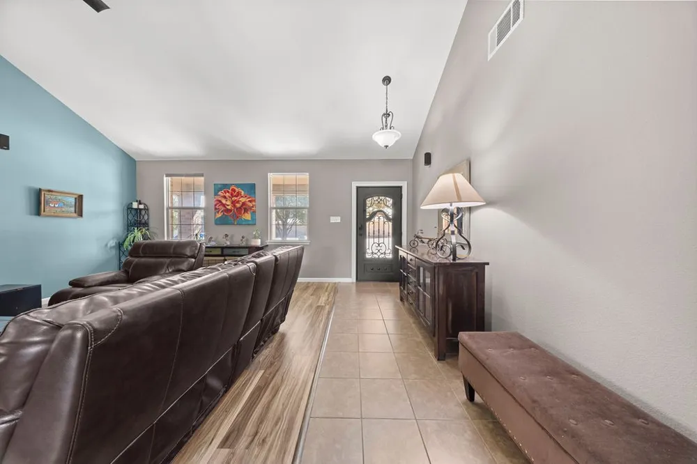 2102 Meadow View Drive Princeton, TX 75407