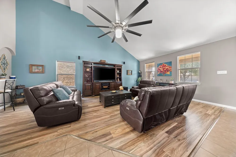2102 Meadow View Drive Princeton, TX 75407