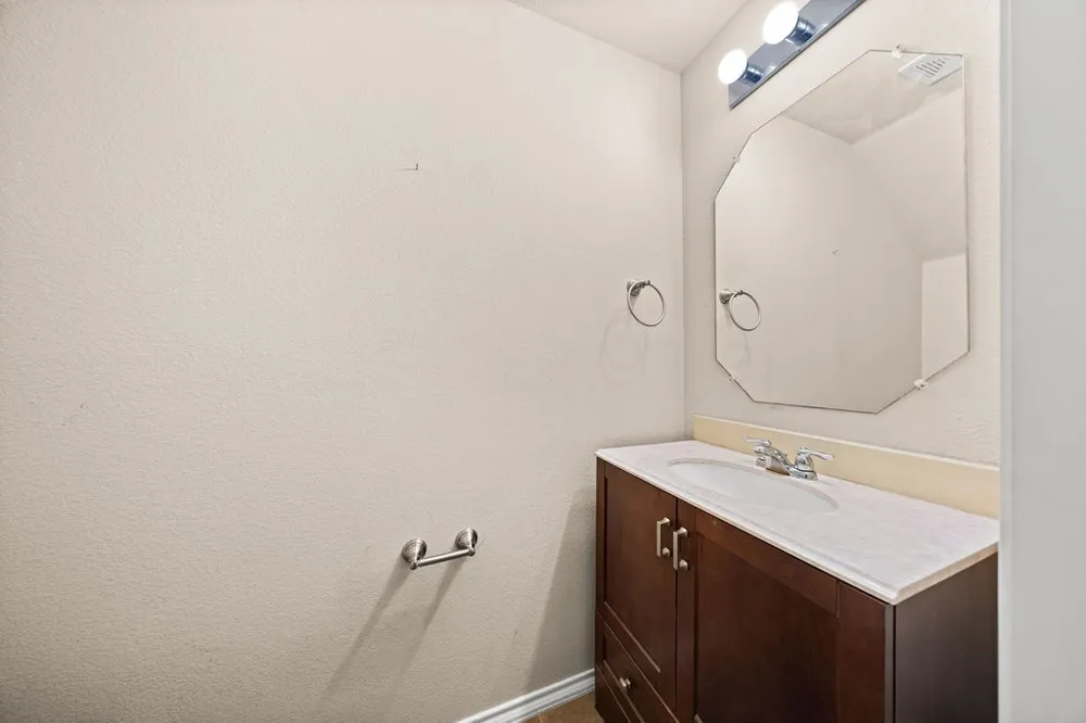 2102 Meadow View Drive Princeton, TX 75407