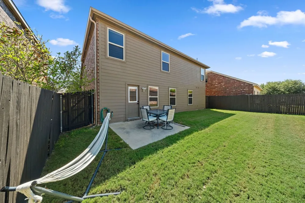 2102 Meadow View Drive Princeton, TX 75407