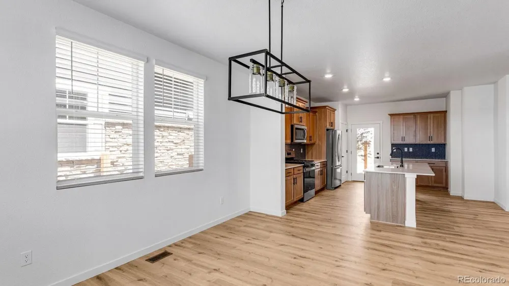 697 Ukraine Street Aurora, CO 80018