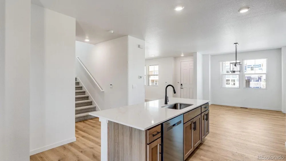 697 Ukraine Street Aurora, CO 80018