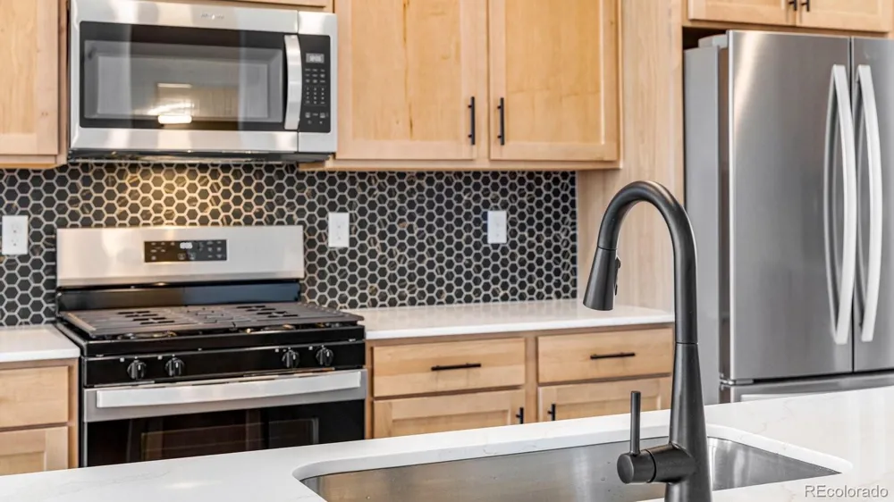 697 Ukraine Street Aurora, CO 80018