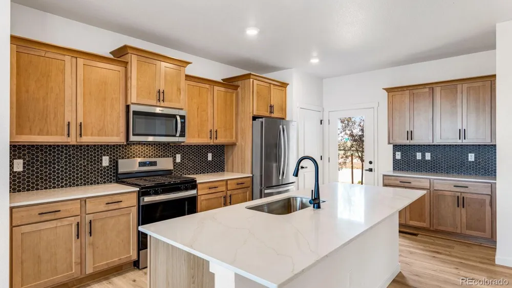 697 Ukraine Street Aurora, CO 80018