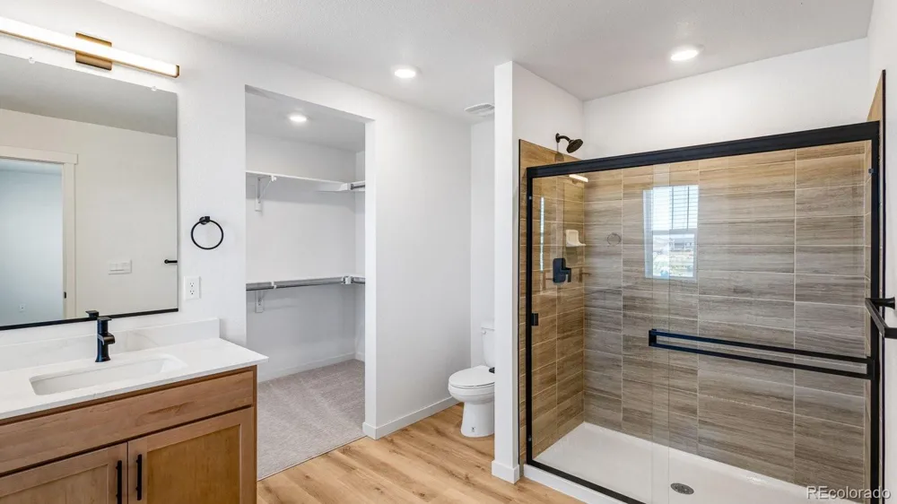697 Ukraine Street Aurora, CO 80018