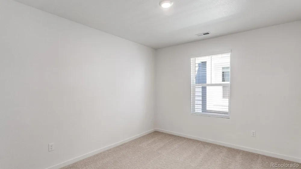 697 Ukraine Street Aurora, CO 80018