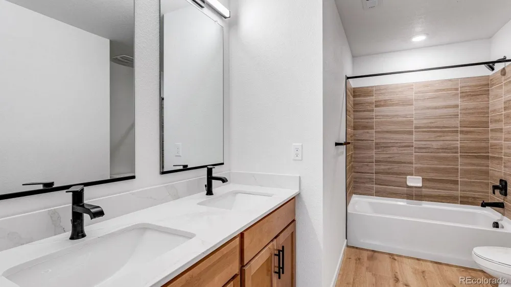 697 Ukraine Street Aurora, CO 80018