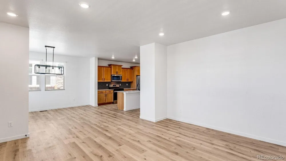 697 Ukraine Street Aurora, CO 80018