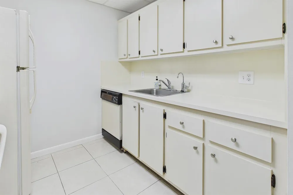 13155 SW 7TH COURT #103E Pembroke Pines, FL 33027