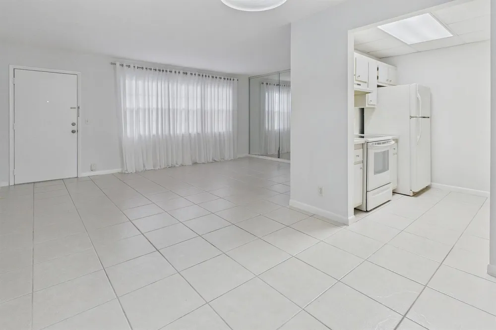 13155 SW 7TH COURT #103E Pembroke Pines, FL 33027