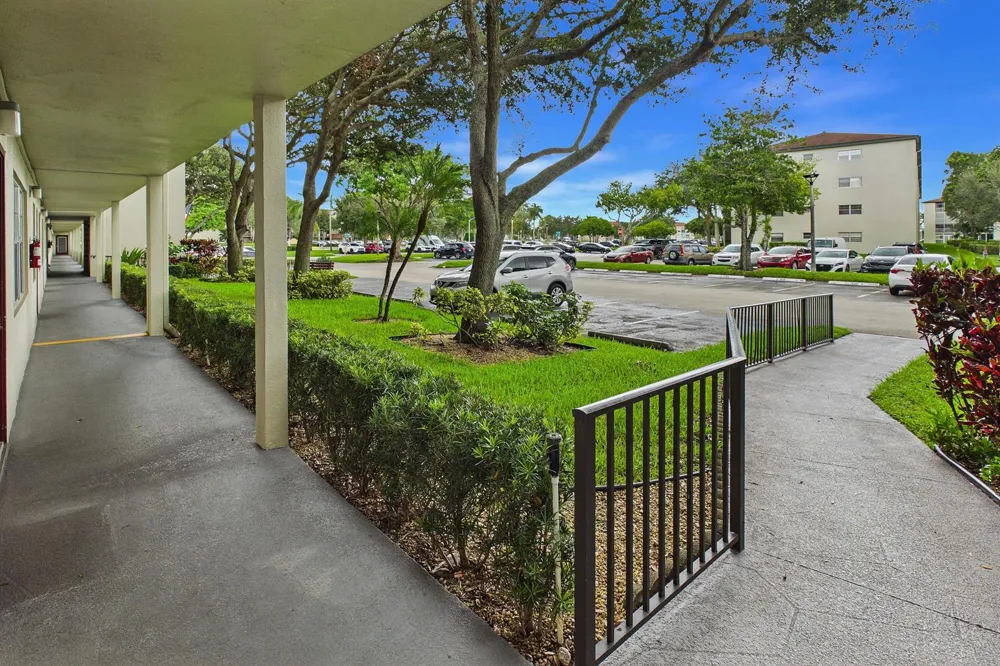 13155 SW 7TH COURT #103E Pembroke Pines, FL 33027