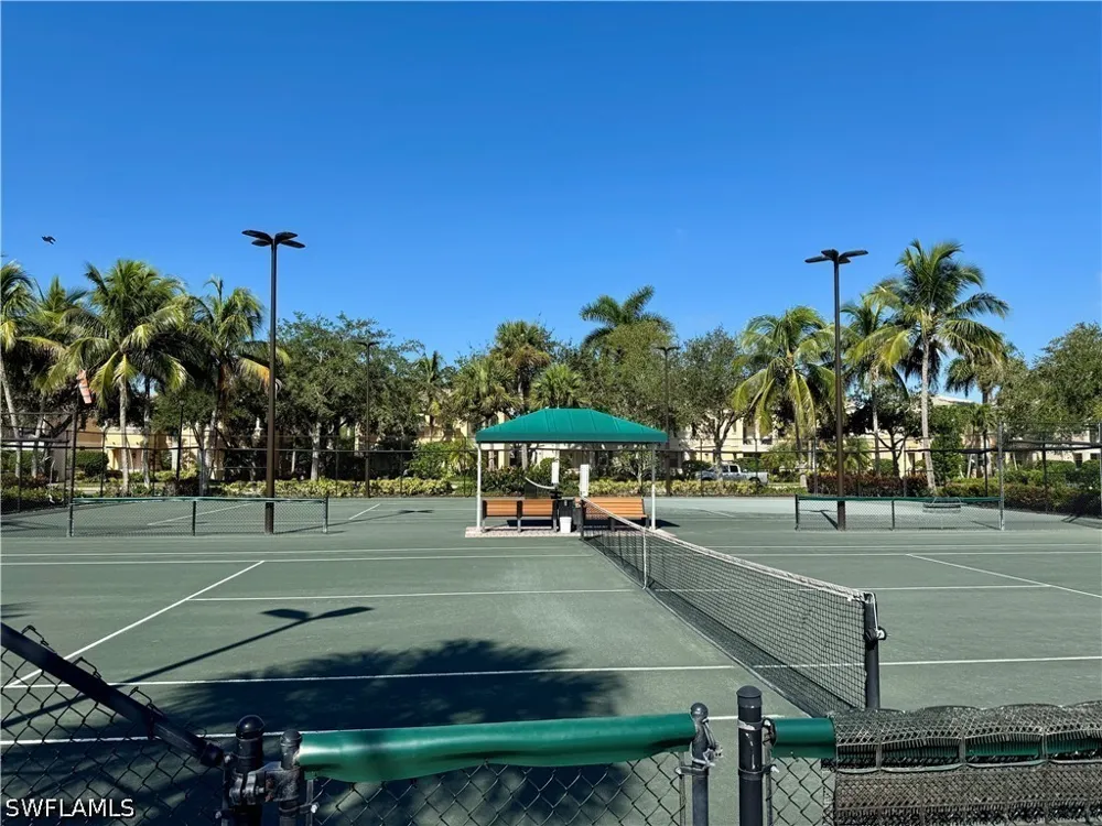 Genova Court Naples, FL 34114